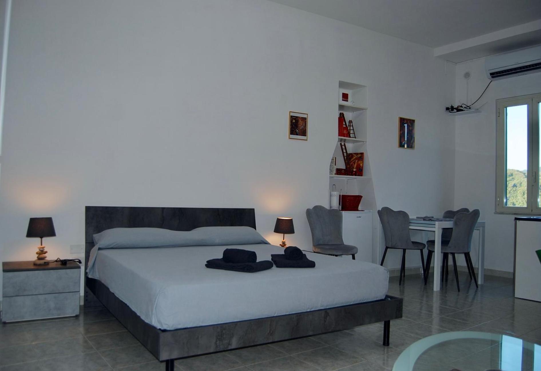 Mini Red Hub - Design Apartment Sant'Agapito Luaran gambar